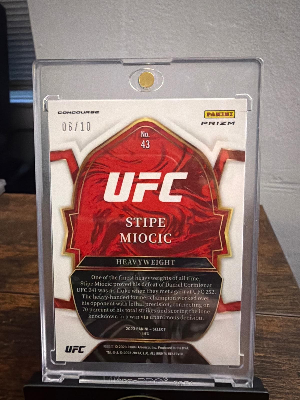 Stipe Miocic back