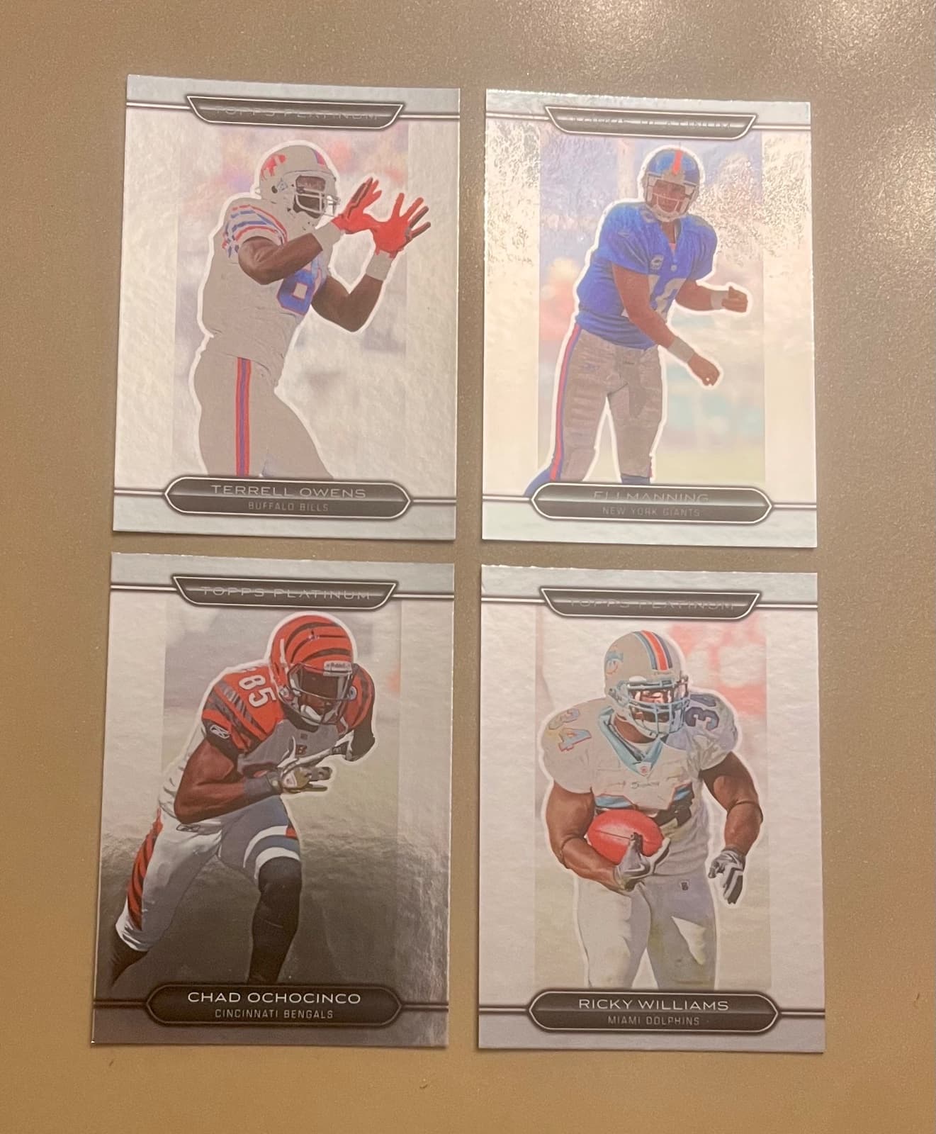 2010 Topps Platinum Football Eli Manning, T.Owens, Ochocinco, Rickey Williams